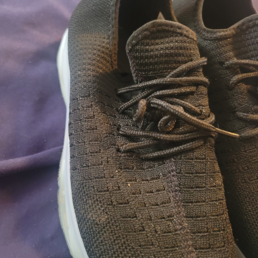 Size 9 Black Shoes